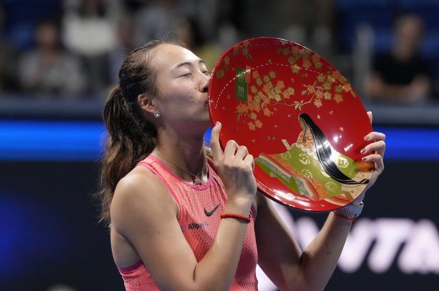 kaiyun-携冠入场，郑钦文首届总决赛对标李娜？