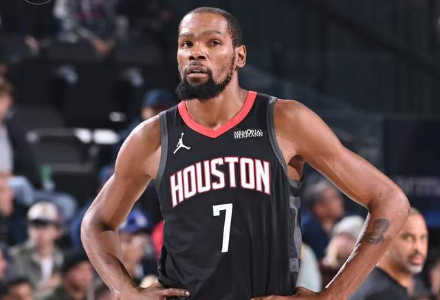 3巨头22助攻，火箭弥补1号位短板 申京20+13碾压文班 内线变优势